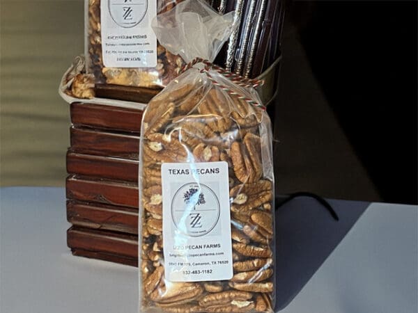 Pack of Pecans